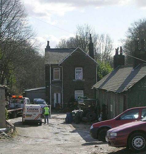 Ovenden railway station